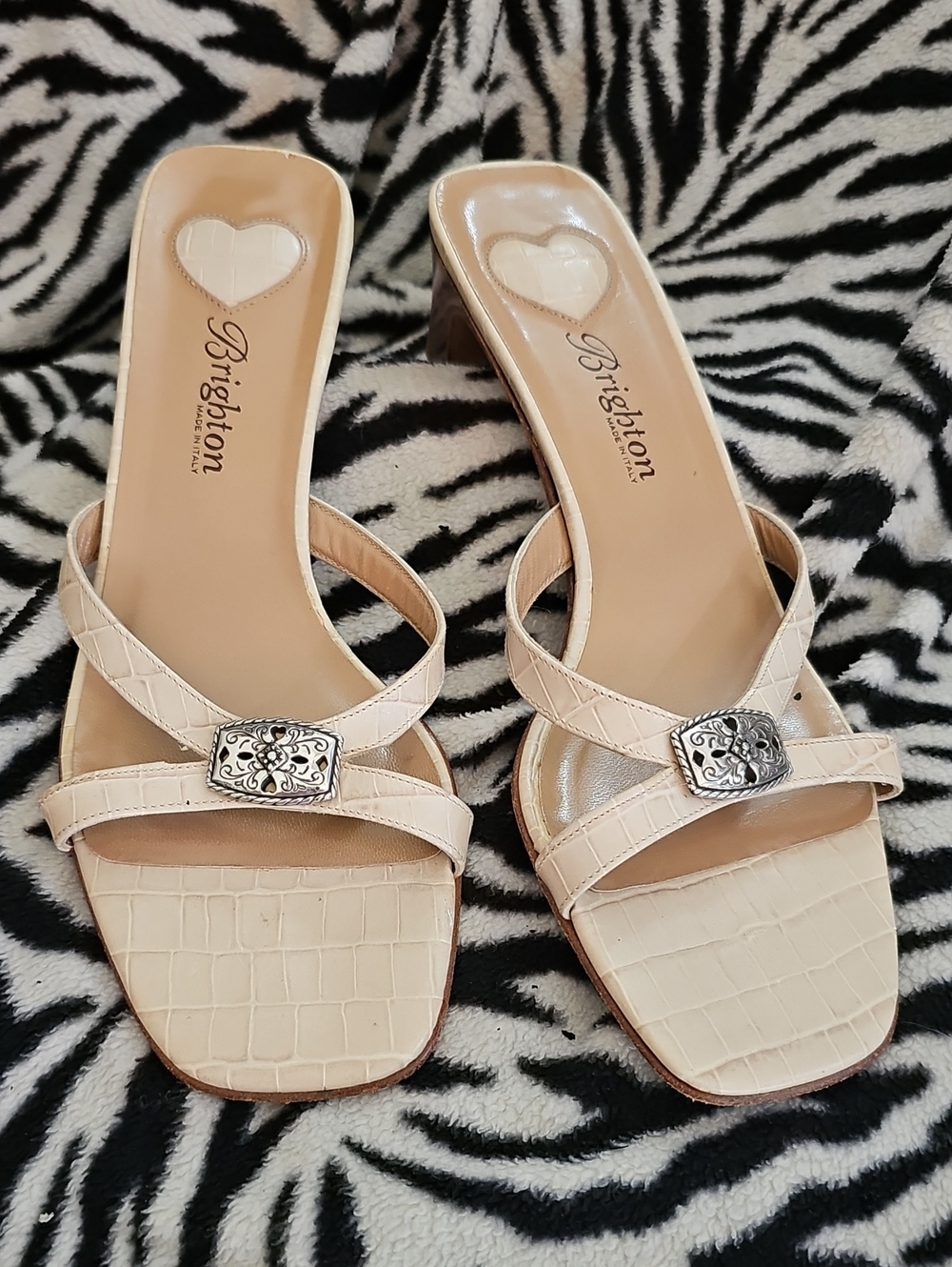 Brighton Cream Croco Embossed Leather Sandal S 8.5